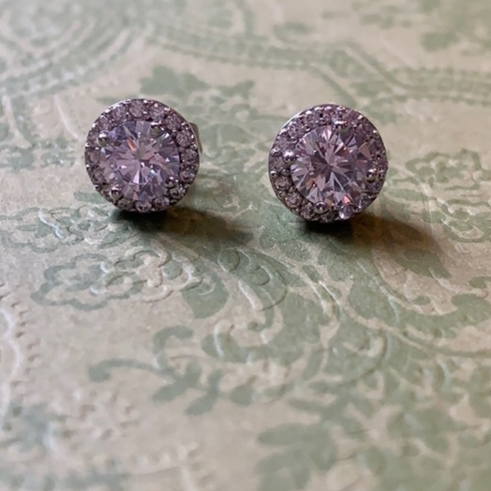 Sterling silver & cubic zirconia stud earrings with halo!
